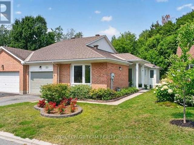 35 Billingham Crescent, Ottawa, ON, K2K 2T7 house for sale | Listing ID X13620 | Royal LePage