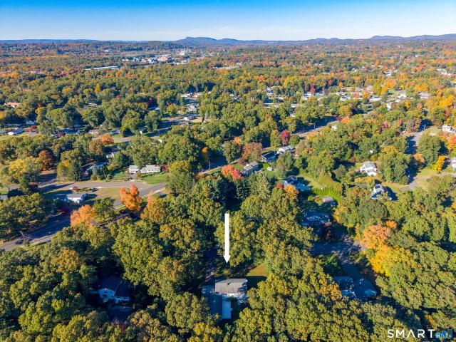 35 Bowling Green Drive, North Haven, US, CT