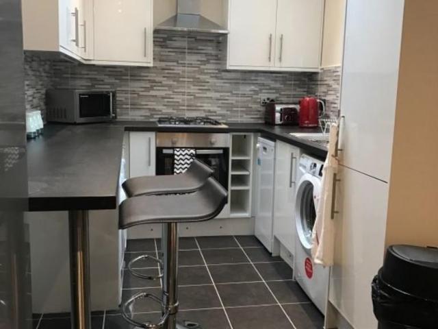 35 Brailsford Road, Manchester, M14 6PU, United Kingdom | 5 bed townhouse for rent #137170993 | Rentberry