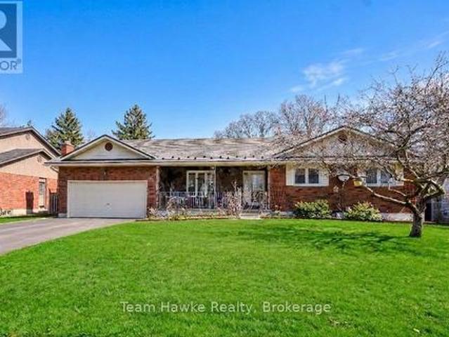 35 Brule Street, Penetanguishene, ON, L9M 1J1 house for sale | Listing ID S13025 | Royal LePage