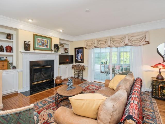 35 buckingham common