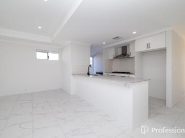 35 Carinata CrescentByford WA 6122, Australia
