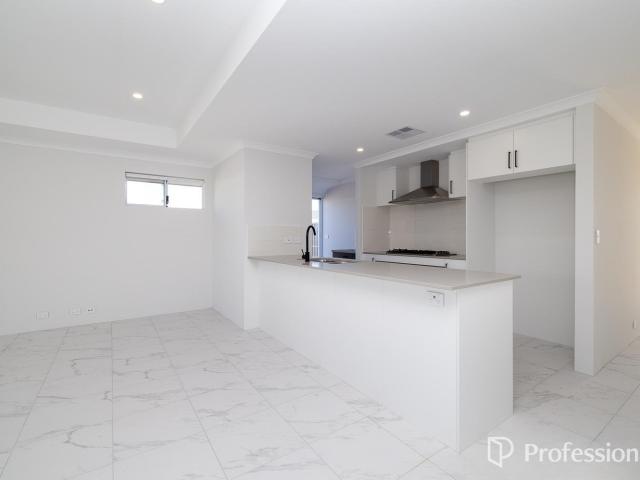 35 Carinata CrescentByford WA 6122, Australia
