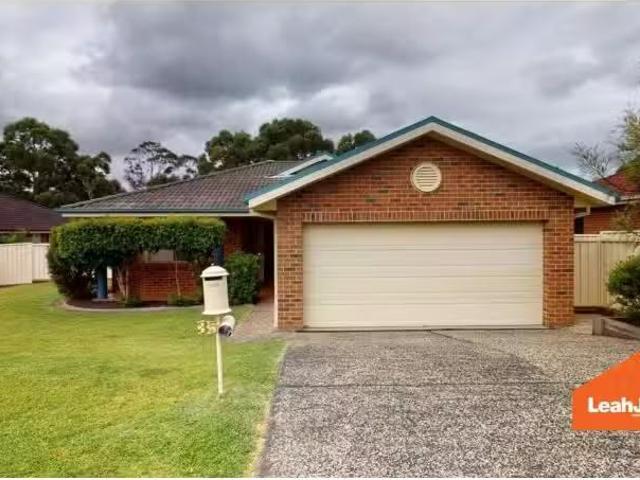 35 Coachwood Drive, Warabrook House for rent Listed by Leasin.