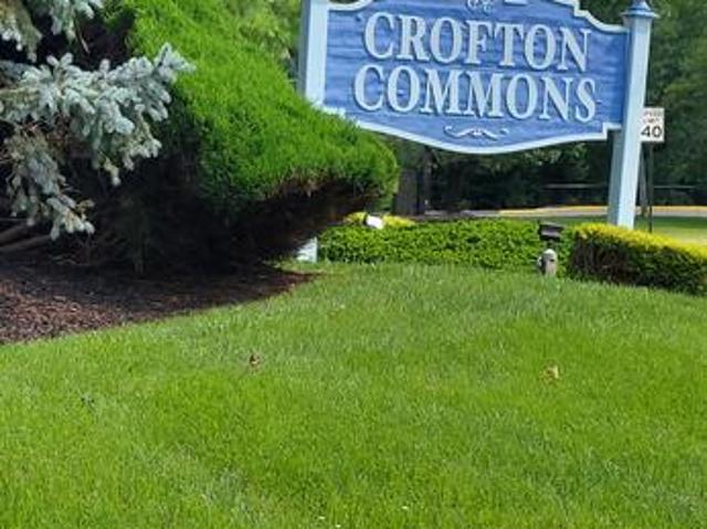 35 Crofton Commons
