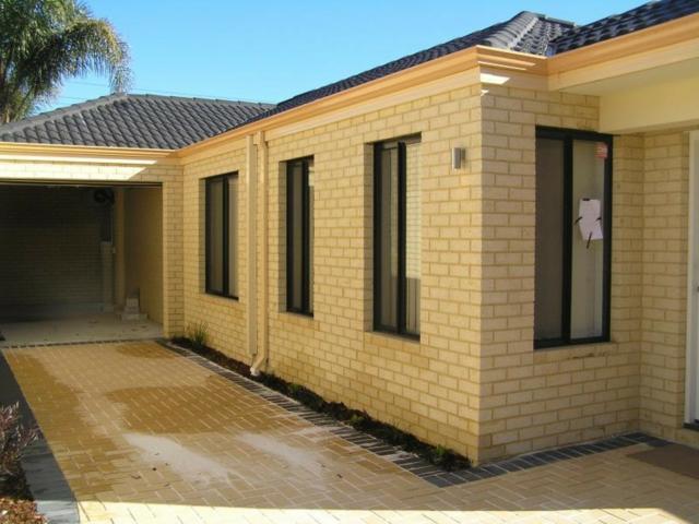 3/5 Elstead Way, Balga WA