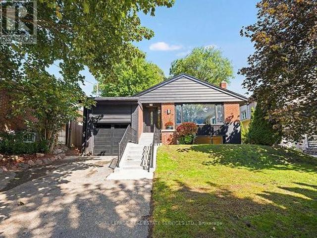 35 Fernalroy Boulevard, Toronto, ON, M8Z 3W2 house for sale | Listing ID W13779 | Royal LePage