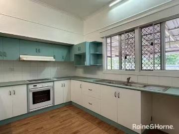 35 Front Street, Mossman, QLD 4873