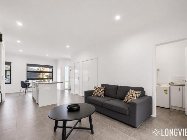 35 gallaxus avenue, wyndham vale, vic, 3024