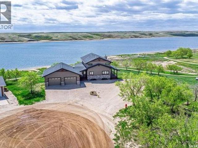 35 Grace Bay, Diefenbaker Lake, SK, S0L 2E0 house for sale | Listing ID SK030992 | Royal LePage