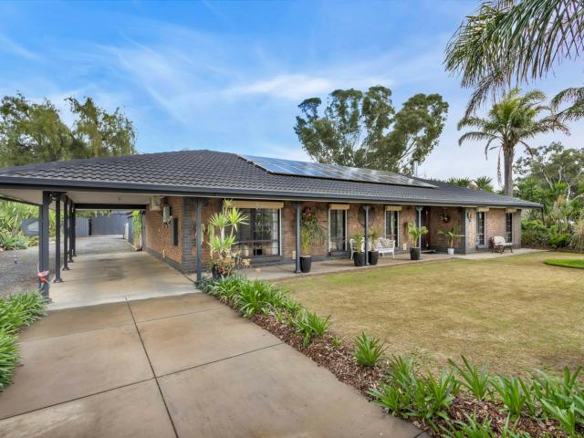 35 hart road, buchfelde sa for rent lj hooker