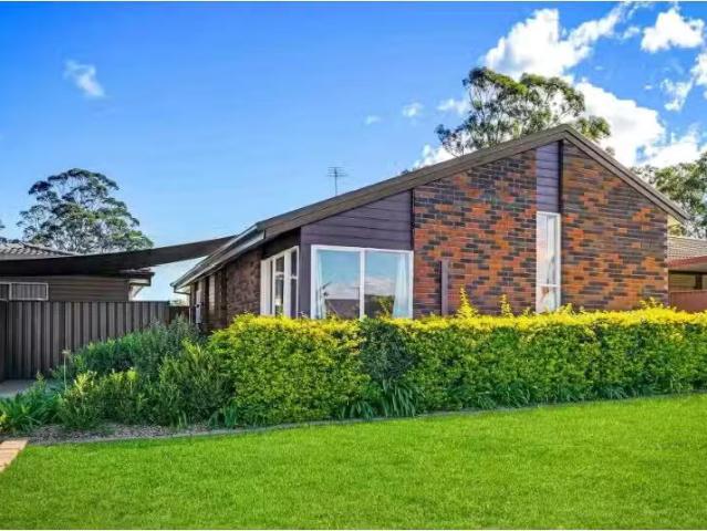 35 Henry Lawson Avenue, Werrington County House for rent List.