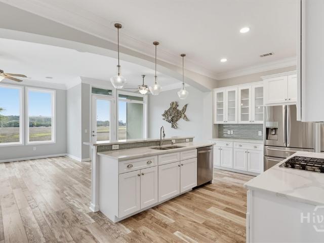 35 Hidden Pointe Drive