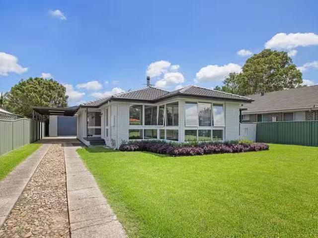 35 Hughes Avenue, Hobartville, NSW 2753