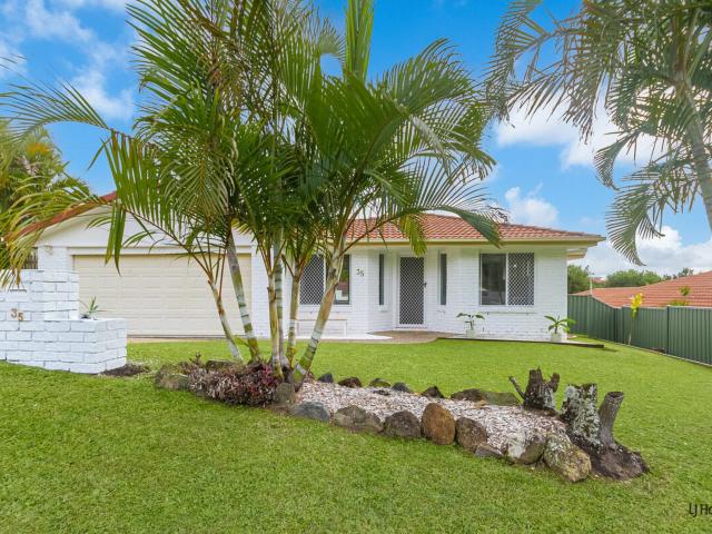 35 Kildare Drive, Banora Point NSW