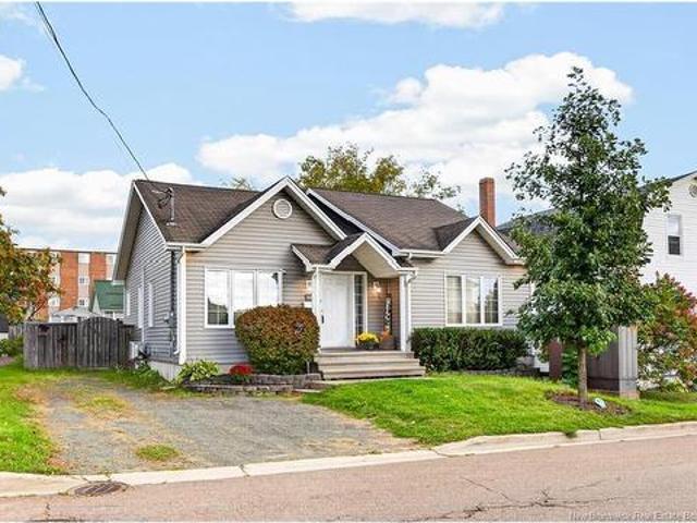 35 Kirkwood Dr, Moncton, NB, E1A 4G8 house for sale | Listing ID NB148367 | Royal LePage