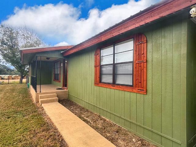 35 Lake View Dr, Camp Wood, TX 78833 | MLS #120750