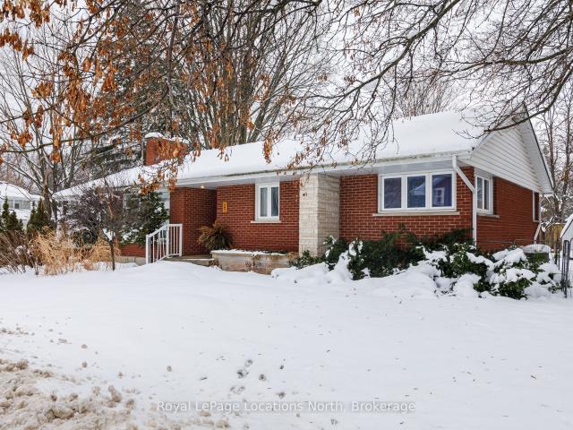 35 Lakeside Avenue