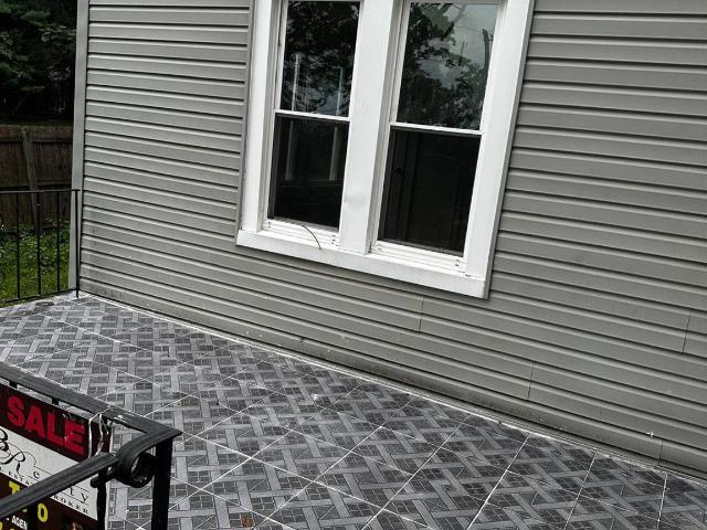 35 Lindbergh Lane