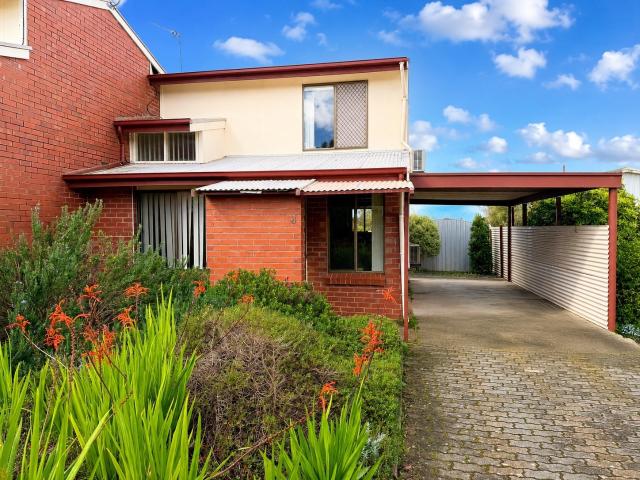 3/5 Lipson Place, Port Lincoln