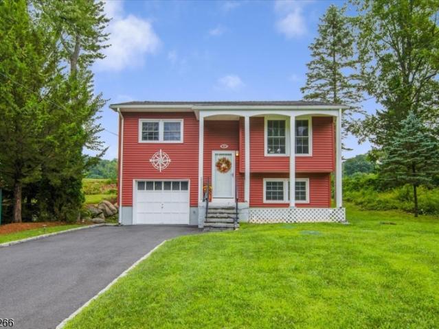 35 Lorettacong Dr