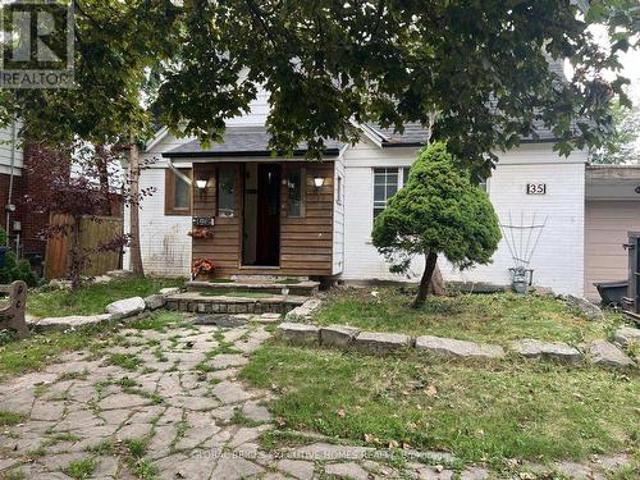35 Luverne Avenue, Toronto, ON, M3H 1R7 house for lease | Listing ID C13740 | Royal LePage
