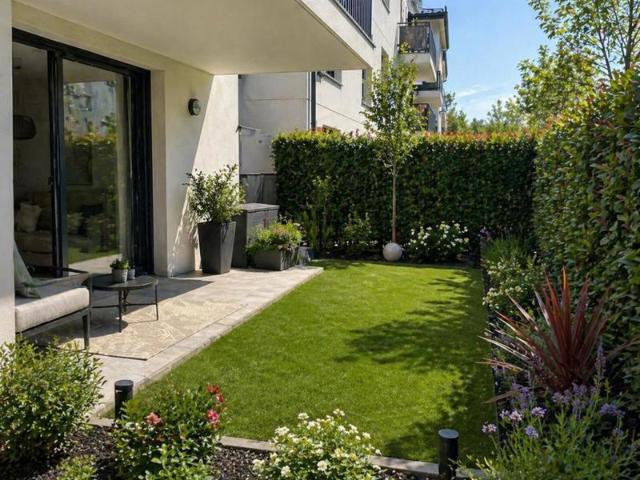 35 M2 D'EXTÉRIEUR PARKING CHARMANT APPARTEMENT 2 PIÈCES PROXIMITÉ IMMÉDIATE GARE
