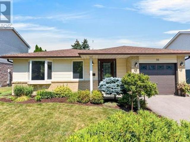 35 Mancroft Crescent, Brampton, ON, L6S 2V2 house for sale | Listing ID W13656 | Royal LePage