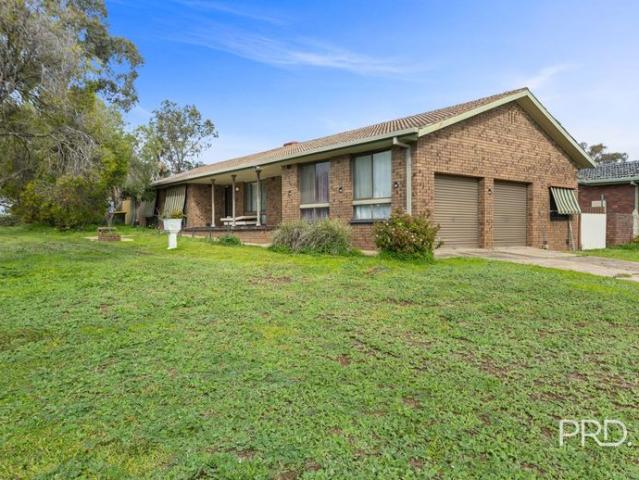 35 Mallory Street, Ashmont NSW 2650