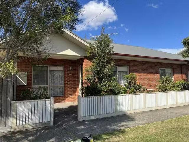 35 Meakin Street, East Geelong, VIC 3219