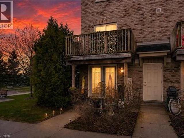 35 Mountford Drive Unit# 124, Guelph, ON, N1E 0G6 townhouse for sale | Listing ID 40820 | Royal LePage