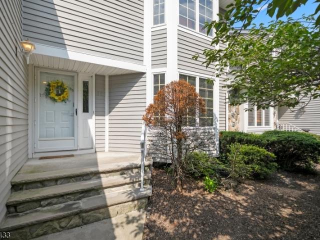 35 Mulford Dr