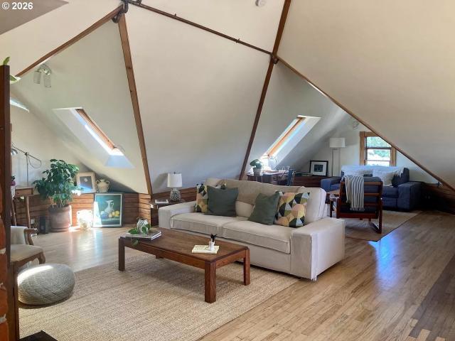 35 NE 22nd Ave, Portland, OR 97232 | MLS #741108
