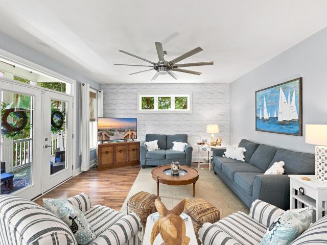35 Oyster Pearl Ct
