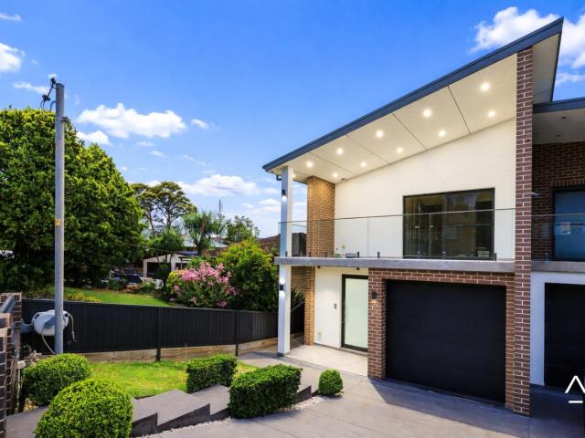 35 Pambula Crescent, Woodpark