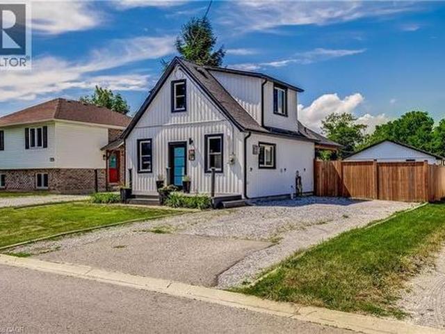 35 Pansy Avenue, Port Dover, ON, N0A 1N7 house for sale | Listing ID 40845 | Royal LePage