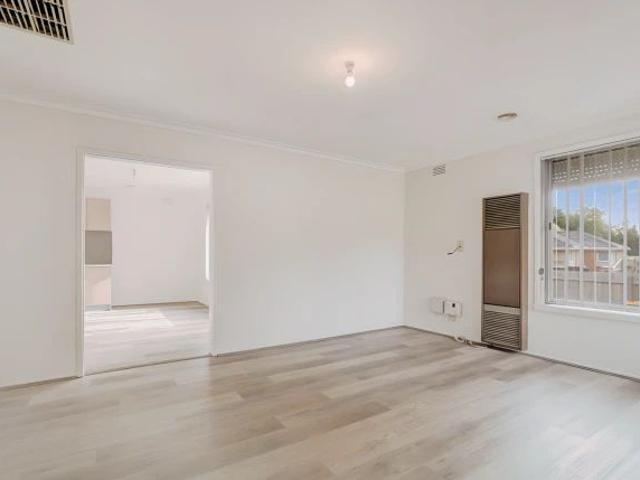 35 Parkmore Road, Keysborough, Melbourne
