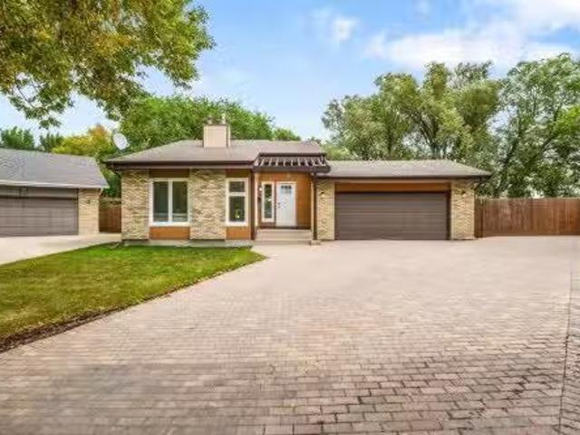 35 Peabird Place, Winnipeg, MB, R3T 5A4 house for sale List.