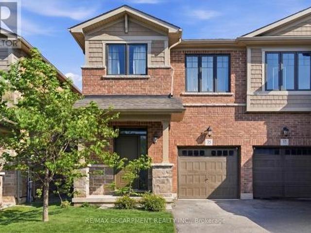 35 Pelican Lane, Hamilton, ON, L8K 0A4 house for sale | Listing ID X13413 | Royal LePage