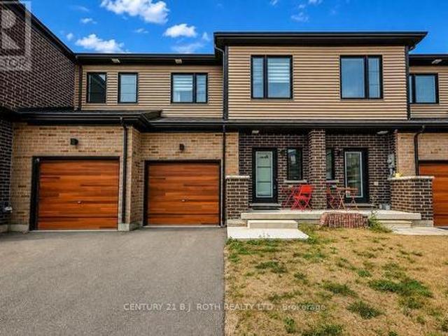 35 Pumpkin Corner Crescent, Barrie, ON, L9J 0T5 house for sale | Listing ID S13673 | Royal LePage