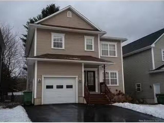 35 Rankine St, Fredericton, NB, E3B 4S2 house for sale List.