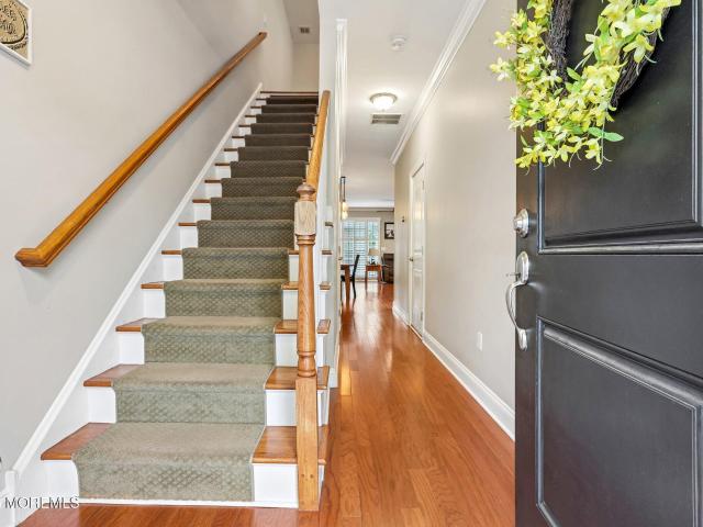 35 Red Oak Court