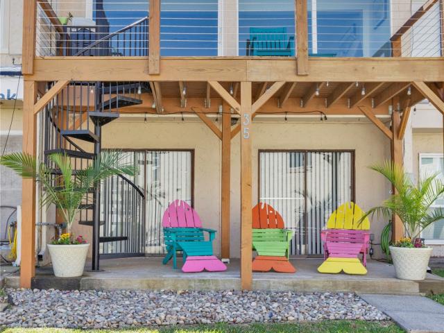 35 Regency Point