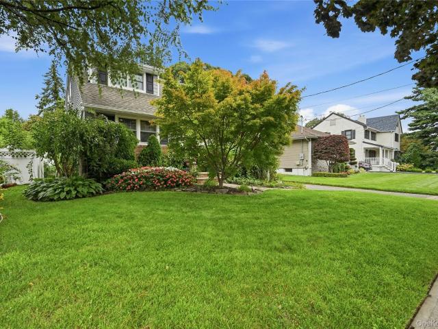 35 Reid Avenue