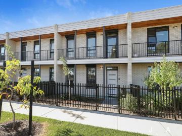 35 Ribbonwood Crescent, Sunshine North VIC 3020 Townhouse For Rent | Domain