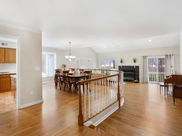 35 Roberts Cir