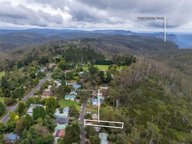 35 Rodriguez Avenue, Blackheath NSW 2785