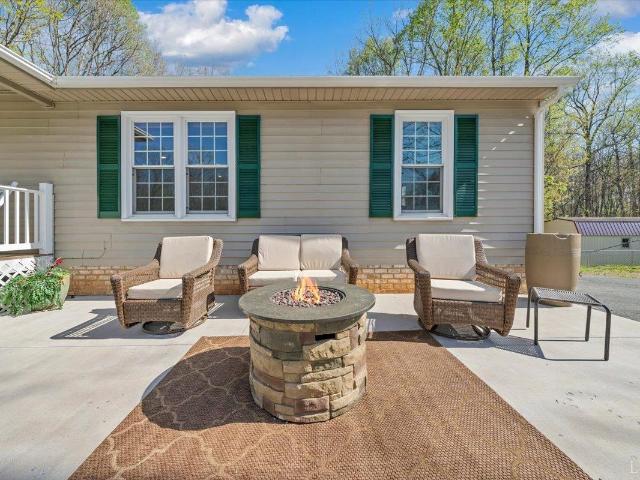 35 Ross Woods Drive