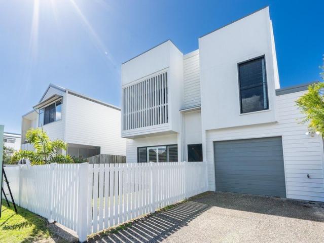 35 Sailfish gives you the keys to the lifestyle
