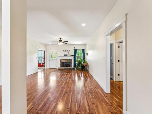 35 Smith Glen Drive
